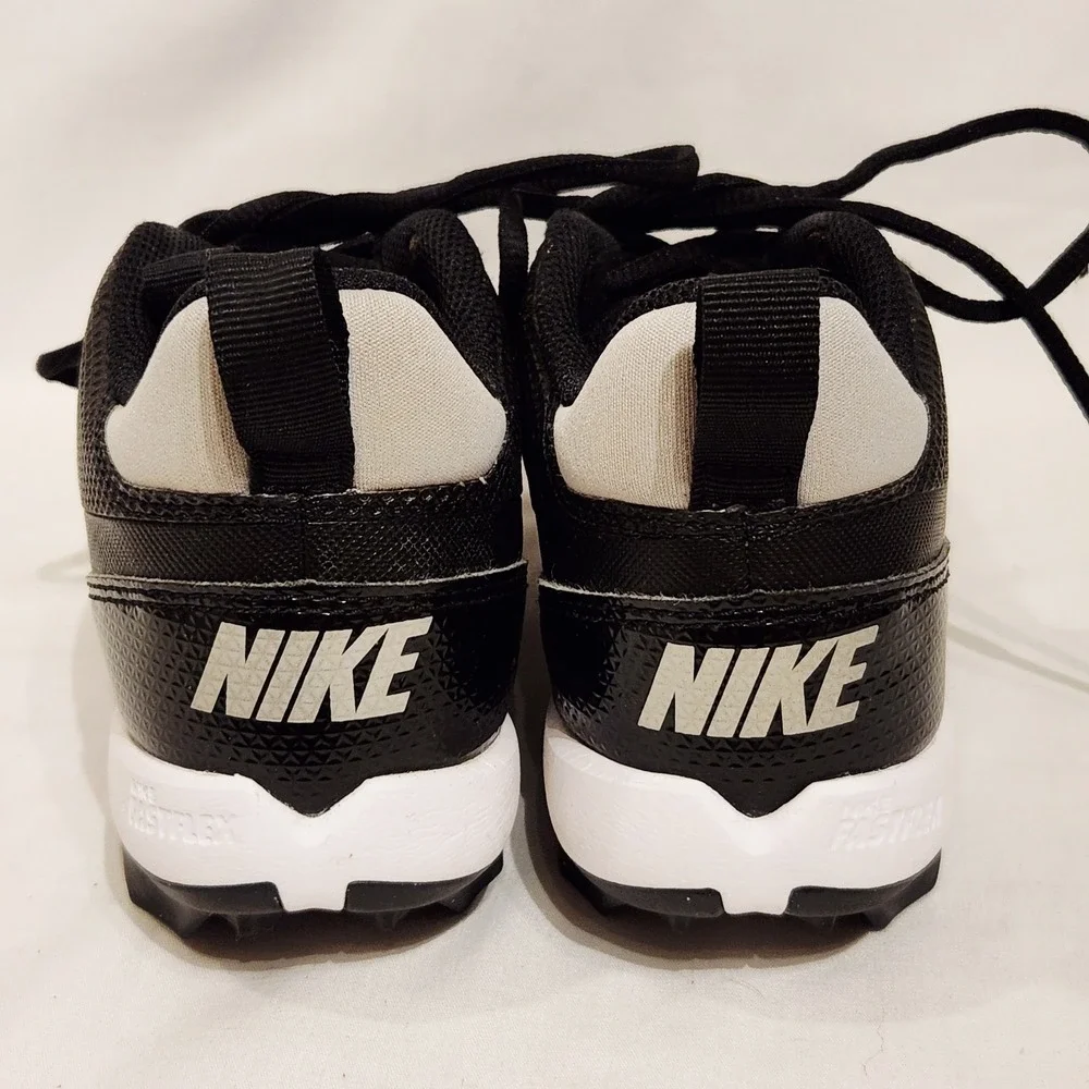 Nike‎ Alpha Youth Size 4.5Y Black Gray Cleats FQ4012-001